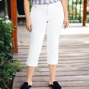 RALPH LAUREN Plus Regal Straight Crop Jeans